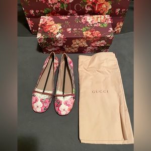 Brand new Gucci blooms ballet flats